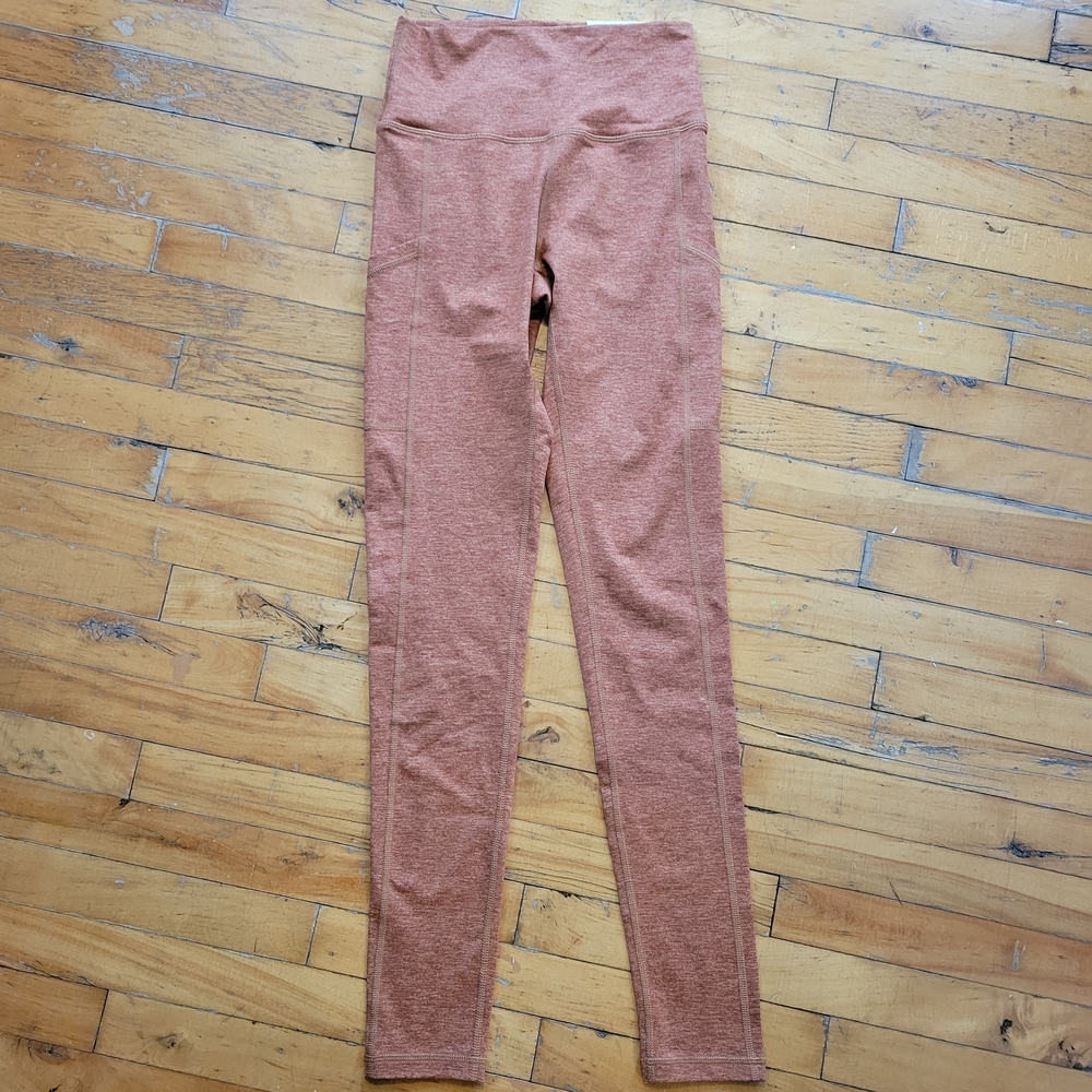 High-Waisted Yoga Leggings in Rust Color